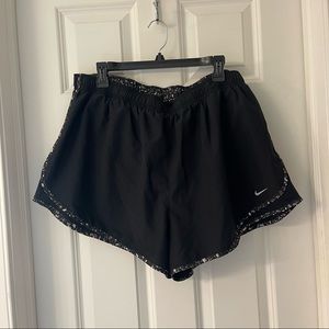 Women’s nike dri fit running shorts size 3x black